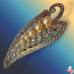 Vintage Rhinestone Leaf Brooch | Faux Pearl Spray, 1950s Retro Gold Tone 206